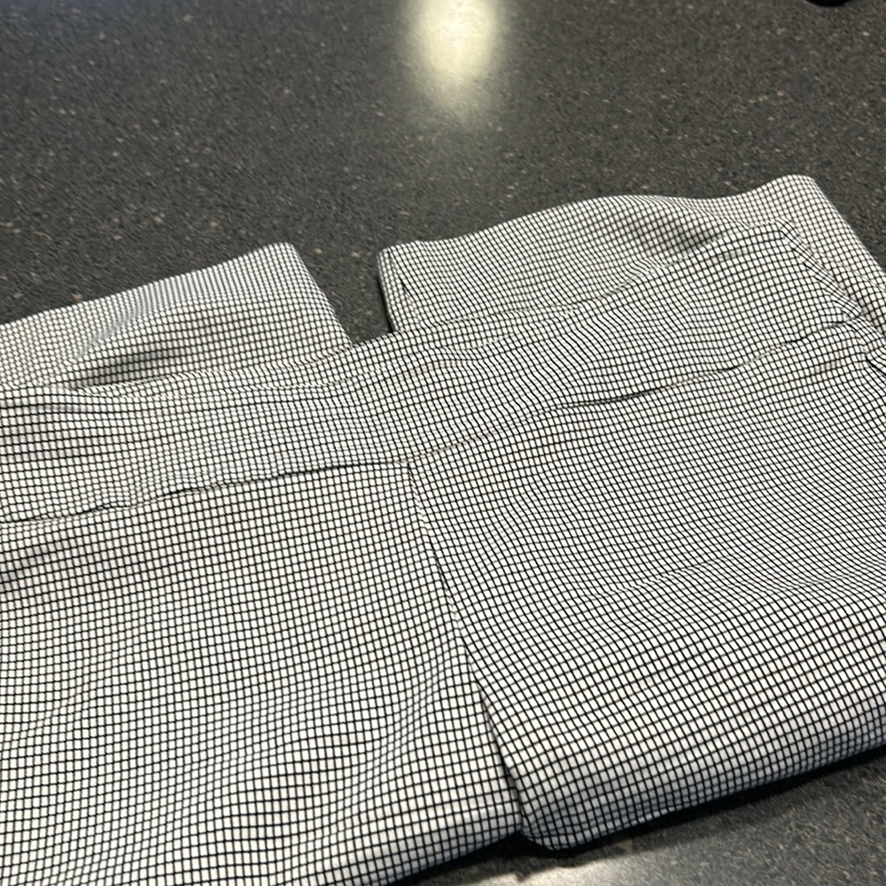 Capris - Picture 3 of 3